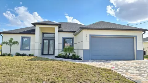 2911 22nd St SW, Lehigh Acres, FL 33976