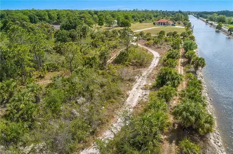 919 4th St SE, Naples, FL 34117 photo 9