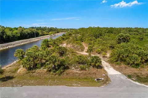 919 4th St SE, Naples, FL 34117 photo 3