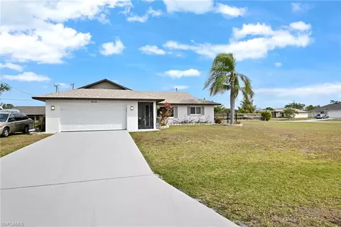 915 SW 36th St, Cape Coral, FL 33914