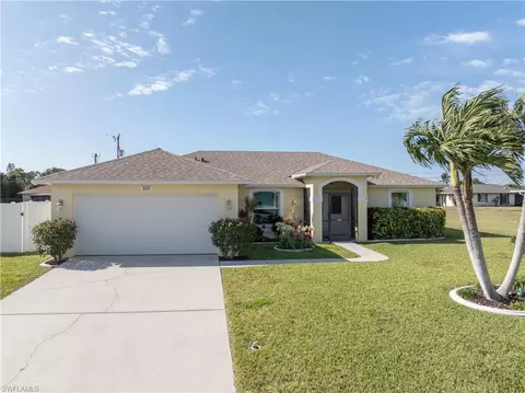 520 SE 26th Ter, Cape Coral, FL 33904