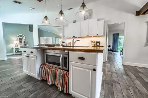 3587 Kent Dr, Naples, FL 34112 photo 7
