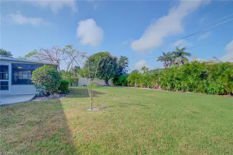 Exterior - 155 Flame Vine Dr, Naples, FL 34110 photo 6 of 7