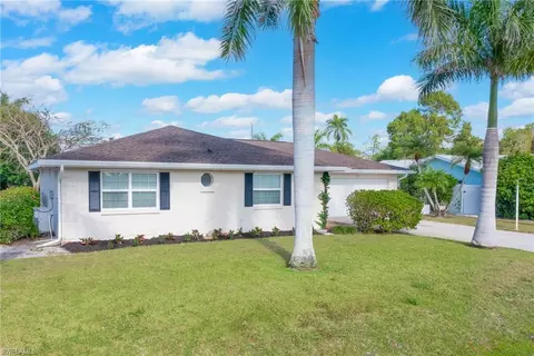 Exterior - 155 Flame Vine Dr, Naples, FL 34110 photo 5 of 7