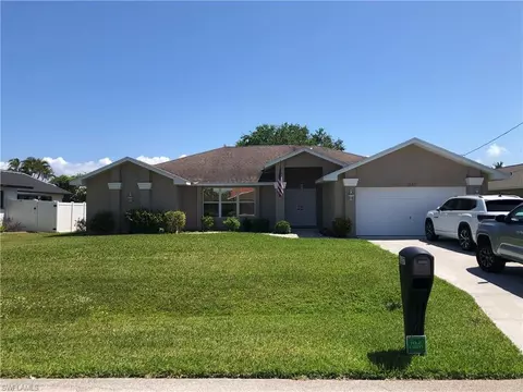 3637 SE 5th Ct, Cape Coral, FL 33904