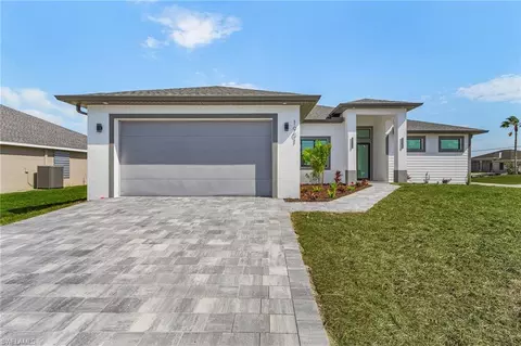 1901 NW 1st St, Cape Coral, FL 33993