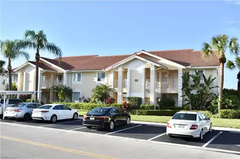 7725 Jewel Ln #202, Naples, FL 34109