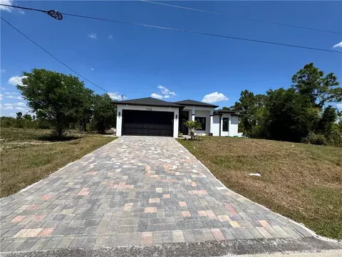 Exterior - 1173 Ebers St E, Lehigh Acres, FL 33974 photo 2 of 6
