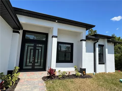 Exterior - 1173 Ebers St E, Lehigh Acres, FL 33974 photo 3 of 6