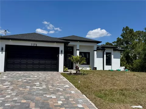 1173 Ebers St E, Lehigh Acres, FL 33974