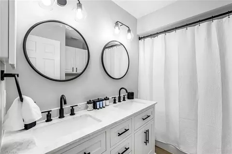 Bath - 45 Wickliffe Dr, Naples, FL 34110 photo 3 of 3