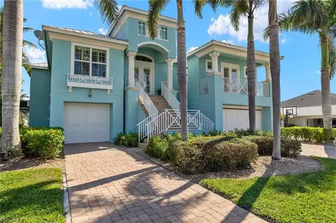 4829 Regal Dr, Bonita Springs, FL 34134