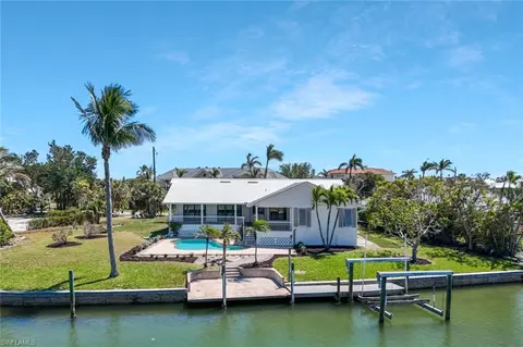 848 Limpet Dr, Sanibel, FL 33957