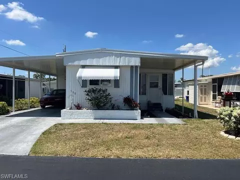 588 Daisy Dr, North Fort Myers, FL 33917