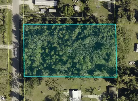 7979 Bogart Dr, North Fort Myers, FL 33917