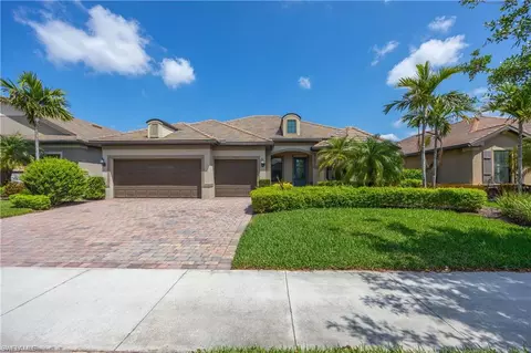7530 Geranium Way, Naples, FL 34114 photo 2
