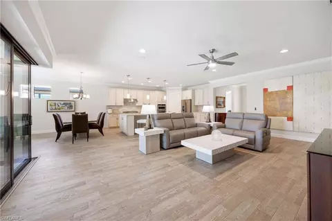 7530 Geranium Way, Naples, FL 34114 photo 4