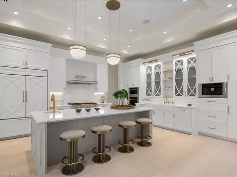 Kitchen - 619 Binnacle Dr, Naples, FL 34103 photo 6 of 7
