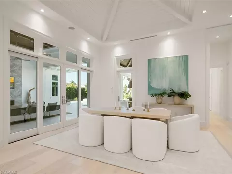 Dining - 619 Binnacle Dr, Naples, FL 34103 photo 4 of 6