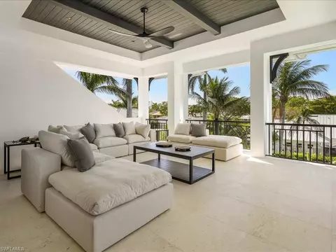 Exterior - 612 Binnacle Dr, Naples, FL 34103 photo 7 of 9