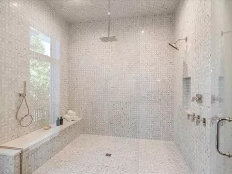 Bath - 612 Binnacle Dr, Naples, FL 34103 photo 3 of 7