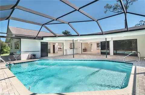 2225 Kings Lake Blvd, Naples, FL 34112