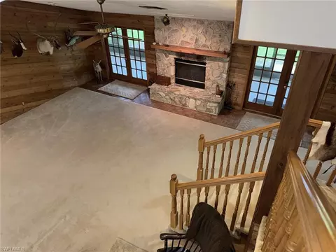 660 York Ter, Naples, FL 34109 photo 22
