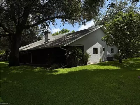 660 York Ter, Naples, FL 34109 photo 29