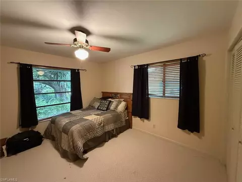 660 York Ter, Naples, FL 34109 photo 17