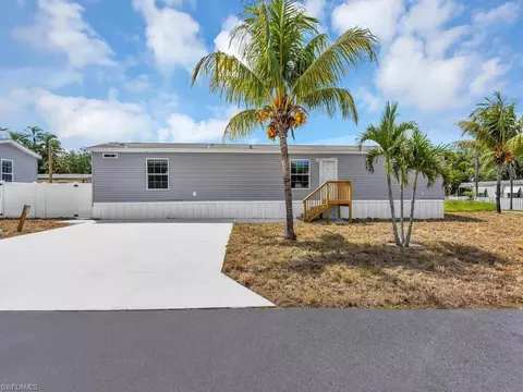 21180 Cypress Park Cir, Estero, FL 33928