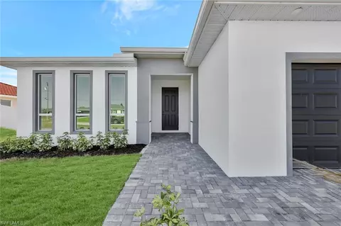 2109 NW 16th Pl, Cape Coral, FL 33993