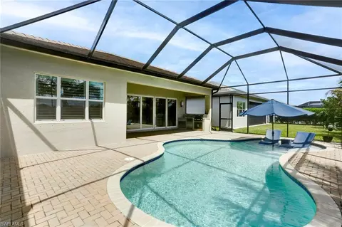 Exterior - 11523 Jacaranda Dr, Naples, FL 34120 photo 8 of 11