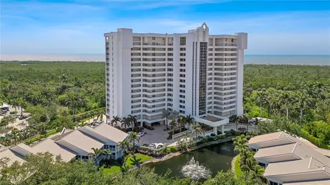 6361 Pelican Bay Blvd #605, Naples, FL 34108