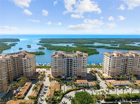 View/Area - 435 Dockside Dr #A804, Naples, FL 34110 photo 8 of 10