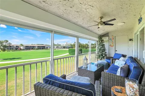 112 Penny Ln #766, Naples, FL 34112