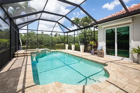 1002 Fountain Run, Naples, FL 34119