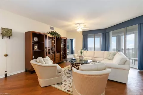 1001 Arbor Lake Dr #1207, Naples, FL 34110
