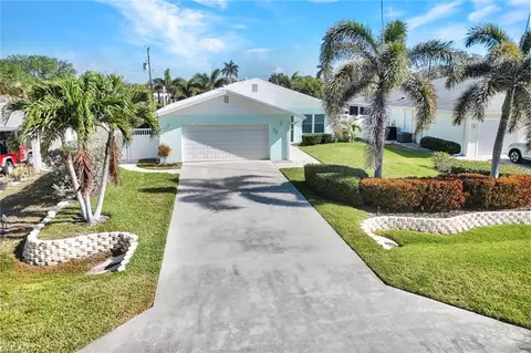 79 3rd St, Bonita Springs, FL 34134