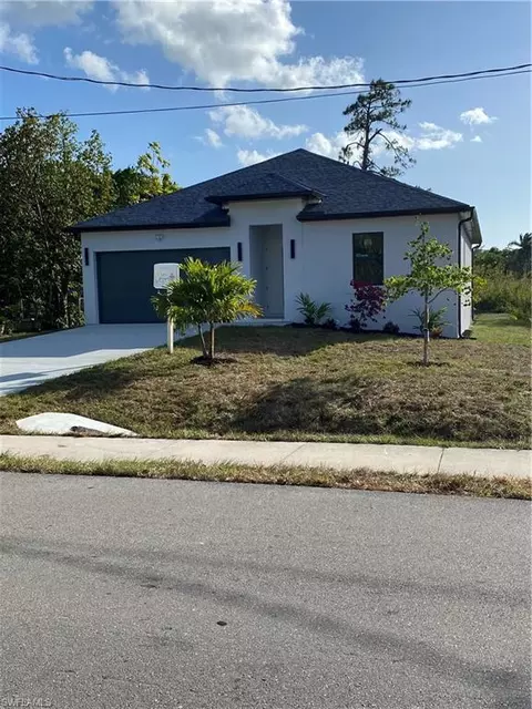 5335 Georgia Ave, Naples, FL 34113