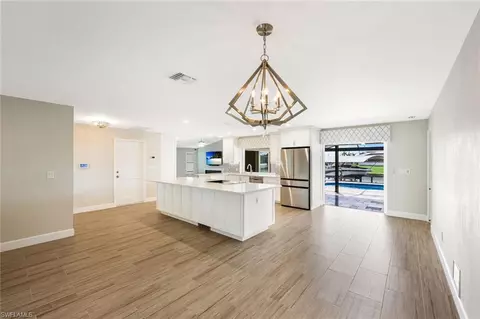 3010 SE 6th Ave, Cape Coral, FL 33904