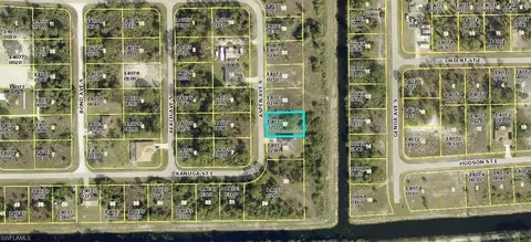 629 Aspen Ave S, Lehigh Acres, FL 33974