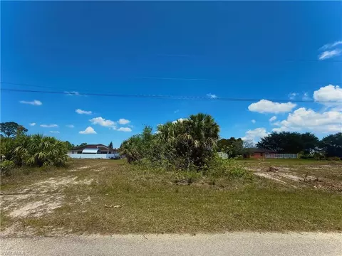 1233 Songbird St, Fort Myers, FL 33913