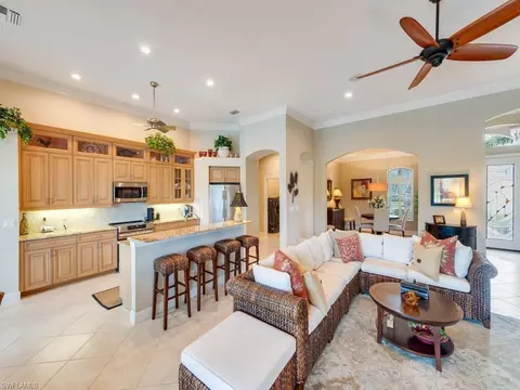 16083 Parque Ln, Naples, FL 34110 photo 4
