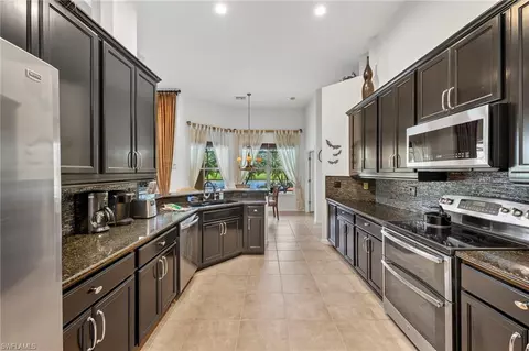 Kitchen - 8975 Morgan Ct, Naples, FL 34113 photo 2 of 3