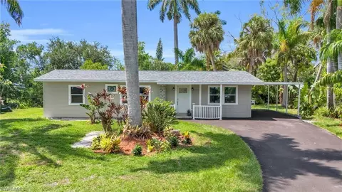 135 Standish Cir, North Fort Myers, FL 33903
