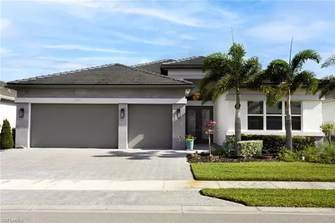 11607 Periwinkle Dr, Naples, FL 34120