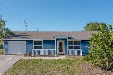 5324 Lee St, Lehigh Acres, FL 33971