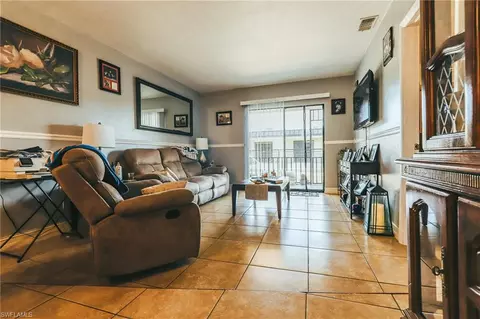 4514 Santa Barbara Blvd #5, Cape Coral, FL 33914
