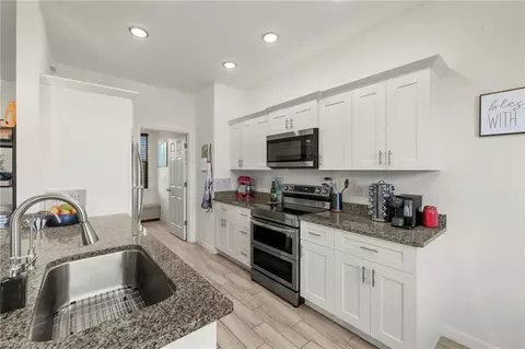 7942 16th Pl, Labelle, FL 33935 photo 9