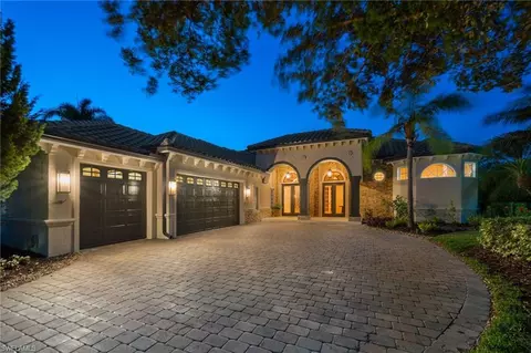 4000 Treadwater Ct, Naples, FL 34109